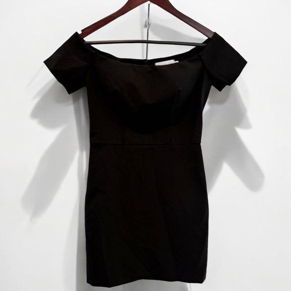 Line & Dot Cecil Off the Shoulder Cocktail/Party Little Black Dress NWT - Picture 2 of 6